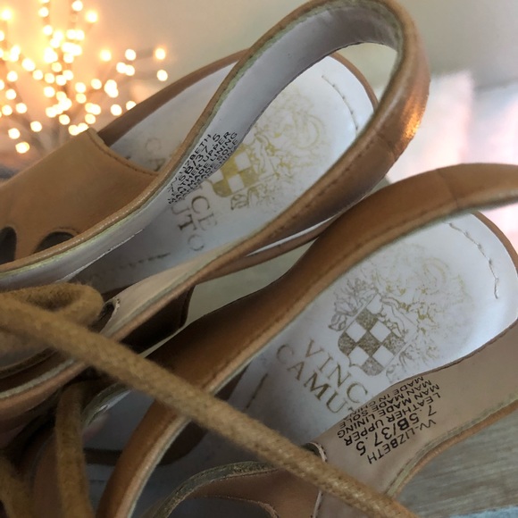 Vince Camuto wedge sandals - Picture 5 of 6